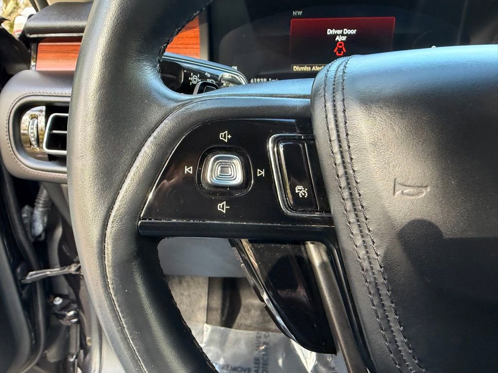 Used 2023 Lincoln Aviator Reserve w/ Equipment Group 201A image 24