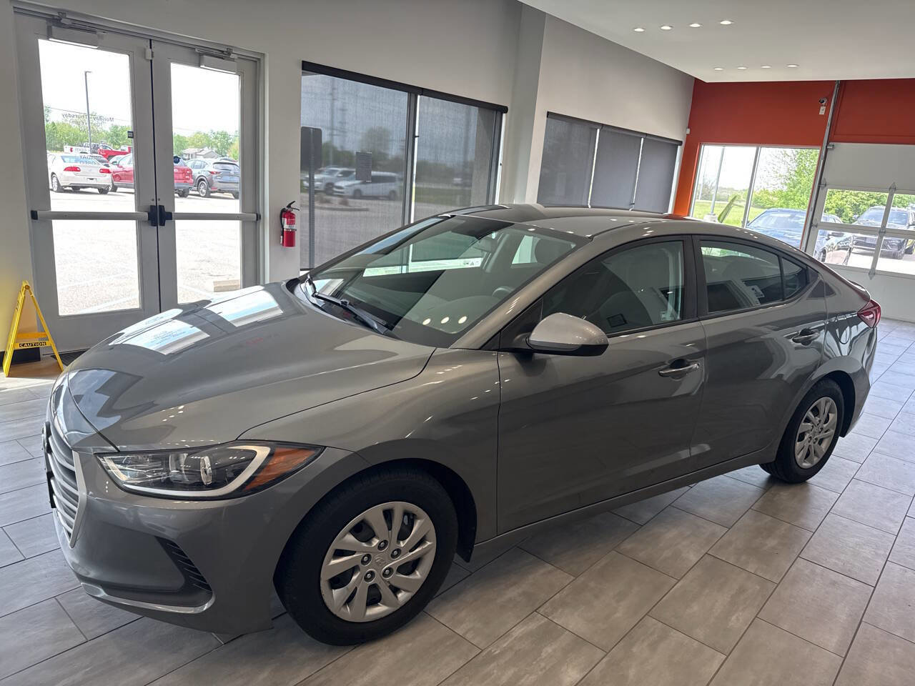 Used 2018 Hyundai Elantra SE FWD image 8