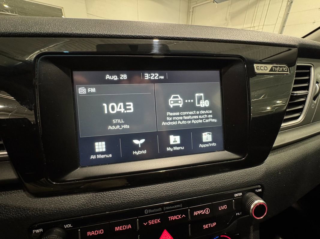 Used 2019 Kia Niro LX image 17