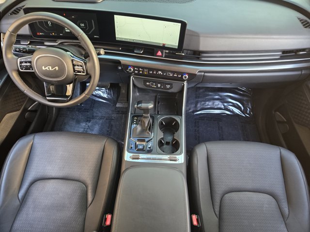 Certified 2025 Kia Carnival SX Prestige FWD image 33