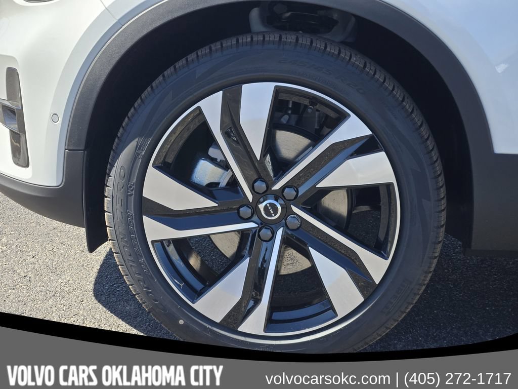Used 2026 Volvo XC40 B5 Ultra w/ Protection Package Premier AWD/4WD image 12