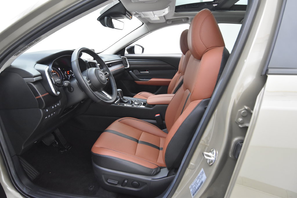Used 2026 MAZDA CX-50 Meridian Edition w/ Weather Package AWD/4WD image 24