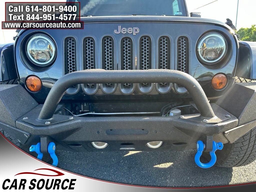 Used 2012 Jeep Wrangler Unlimited Sahara AWD/4WD image 10