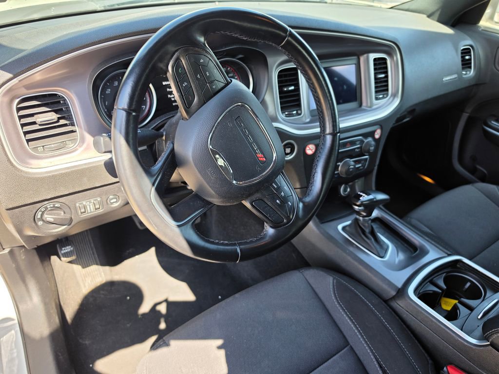 Used 2022 Dodge Charger SXT image 4