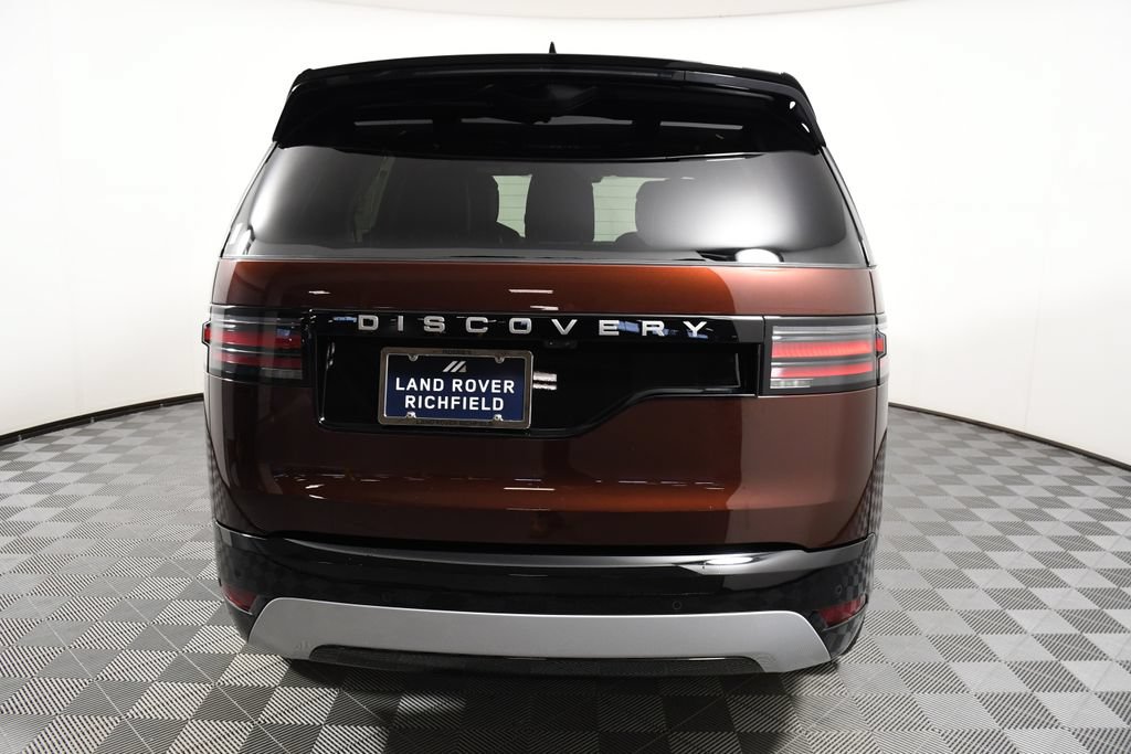 Certified 2026 Land Rover Discovery Limited Edition AWD/4WD image 5