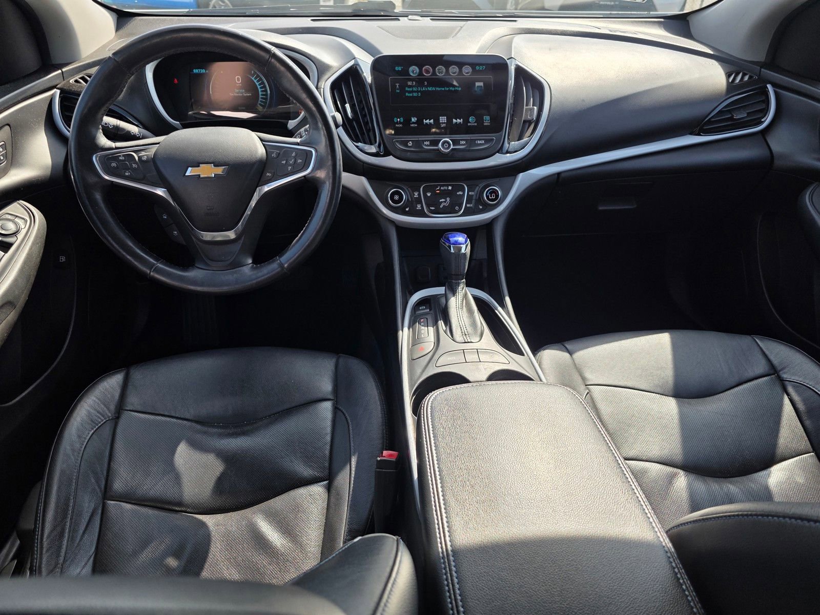 Used 2017 Chevrolet Volt LT w/ Comfort Package FWD image 13