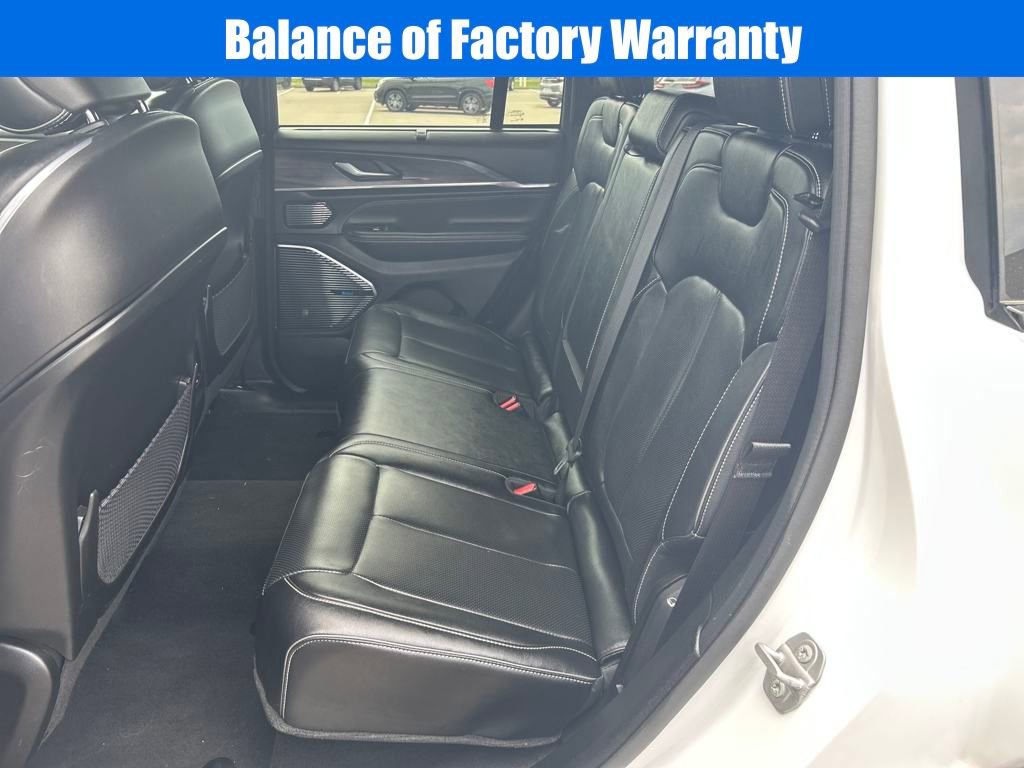 Used 2022 Jeep Grand Cherokee Overland w/ Luxury Tech Group IV image 14