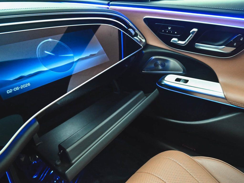 Used 2024 Mercedes-Benz E 450 4MATIC Sedan image 18