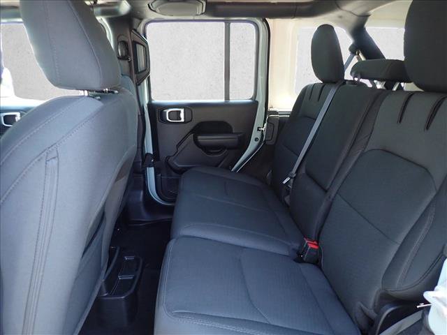 Used 2023 Jeep Wrangler Unlimited w/ Cold Weather Group AWD/4WD image 9