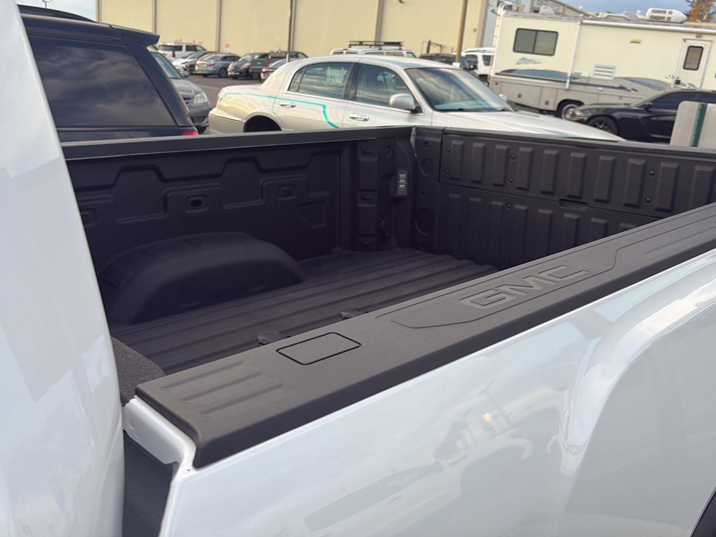 Used 2023 GMC Sierra 2500 Denali image 36