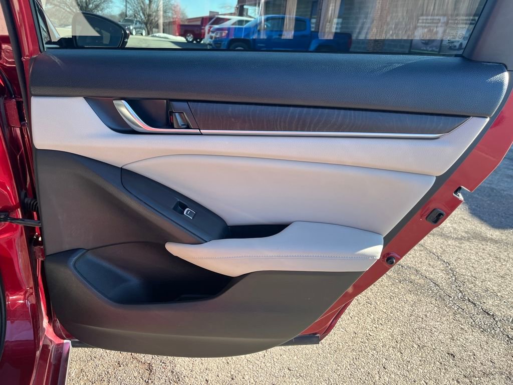 Used 2018 Honda Accord EX-L image 28