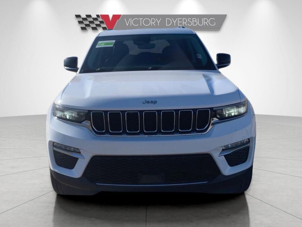 Used 2023 Jeep Grand Cherokee Limited image 3