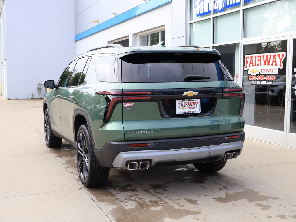 New 2027 Chevrolet Traverse LT w/ Driver Confidence Package FWD image 8