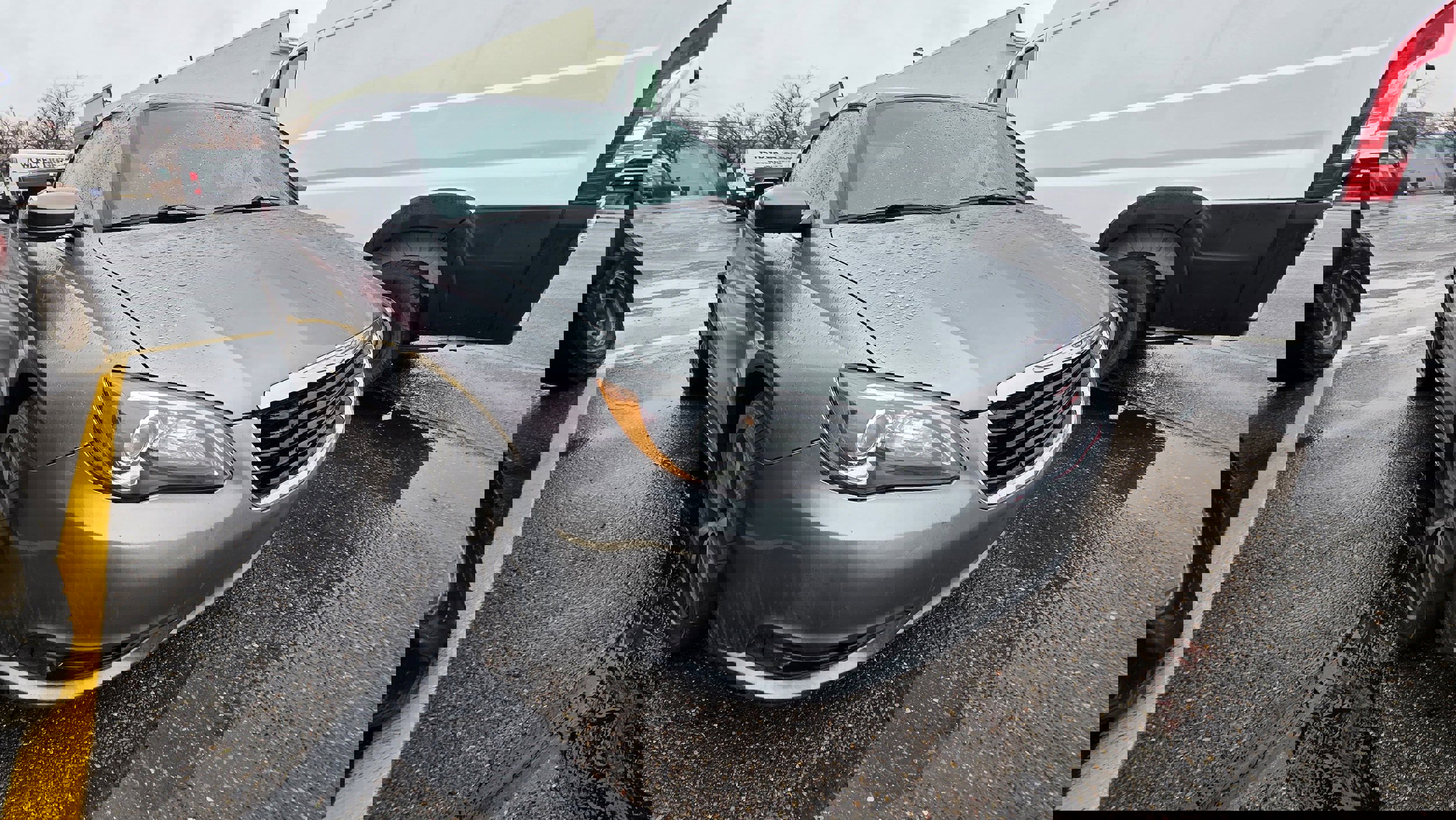 Used 2012 Chrysler 200 S image 1