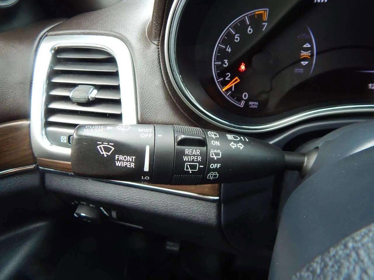 Used 2016 Jeep Grand Cherokee Overland w/ Advanced Technology Group image 48