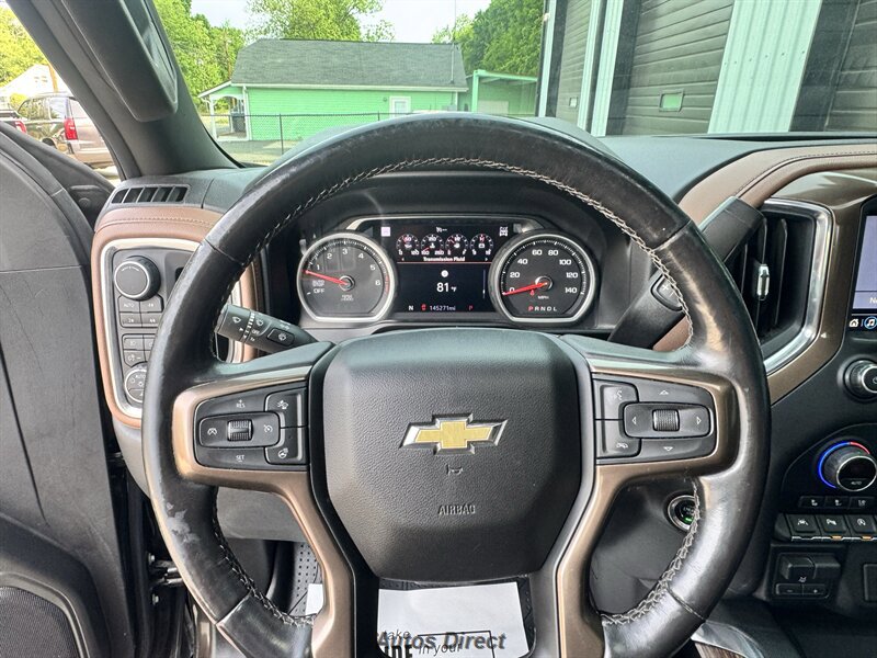 Used 2019 Chevrolet Silverado 1500 High Country w/ Technology Package AWD/4WD image 39