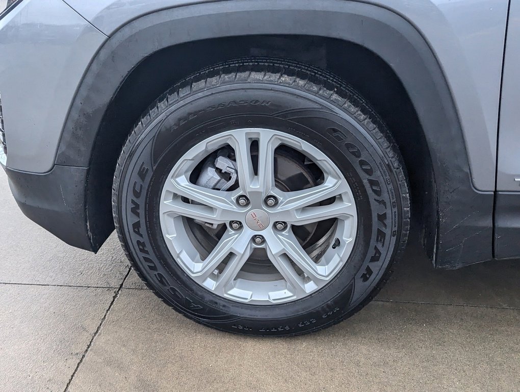 Used 2021 GMC Terrain SLE w/ Driver Convenience Package image 15