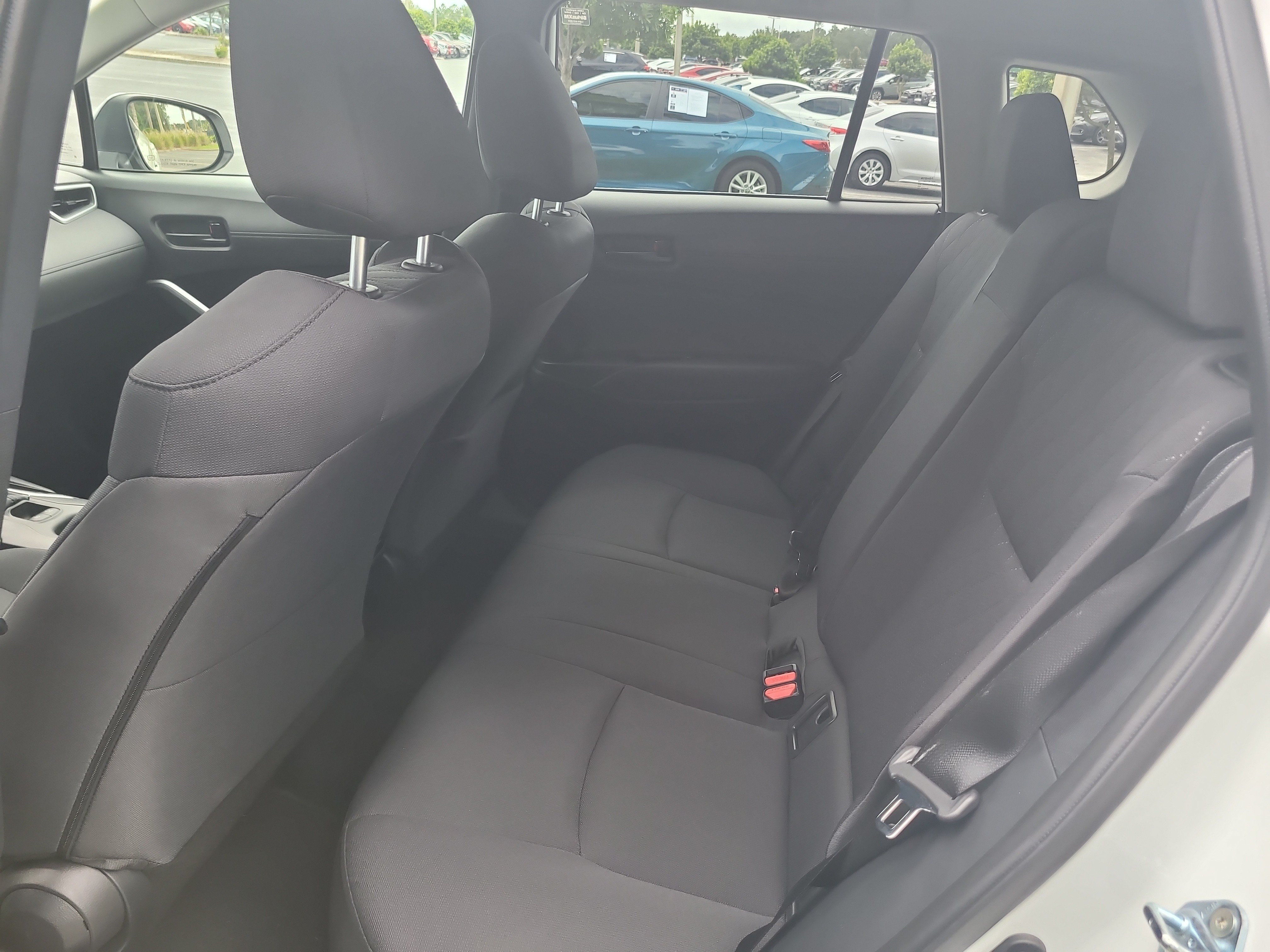Certified 2025 Toyota Corolla Cross LE FWD image 14