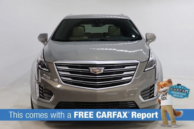 Used 2017 Cadillac XT5 Premium Luxury FWD image 2