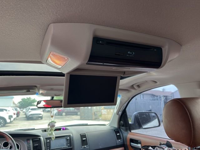 Used 2016 Toyota Sequoia Platinum RWD image 11
