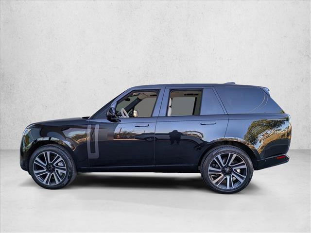 Used 2023 Land Rover Range Rover SE image 9