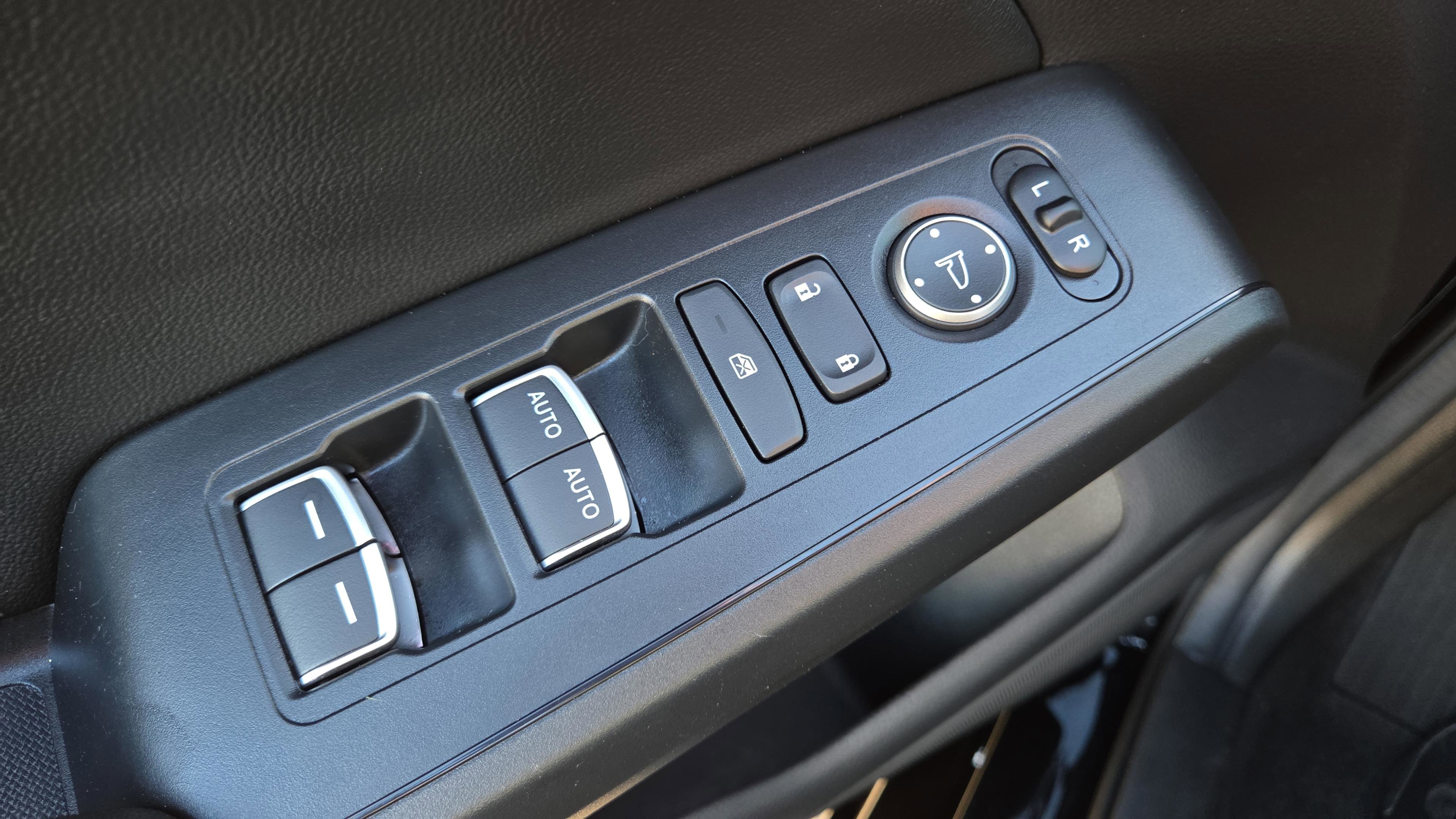 Certified 2024 Honda Civic EX-L image 35