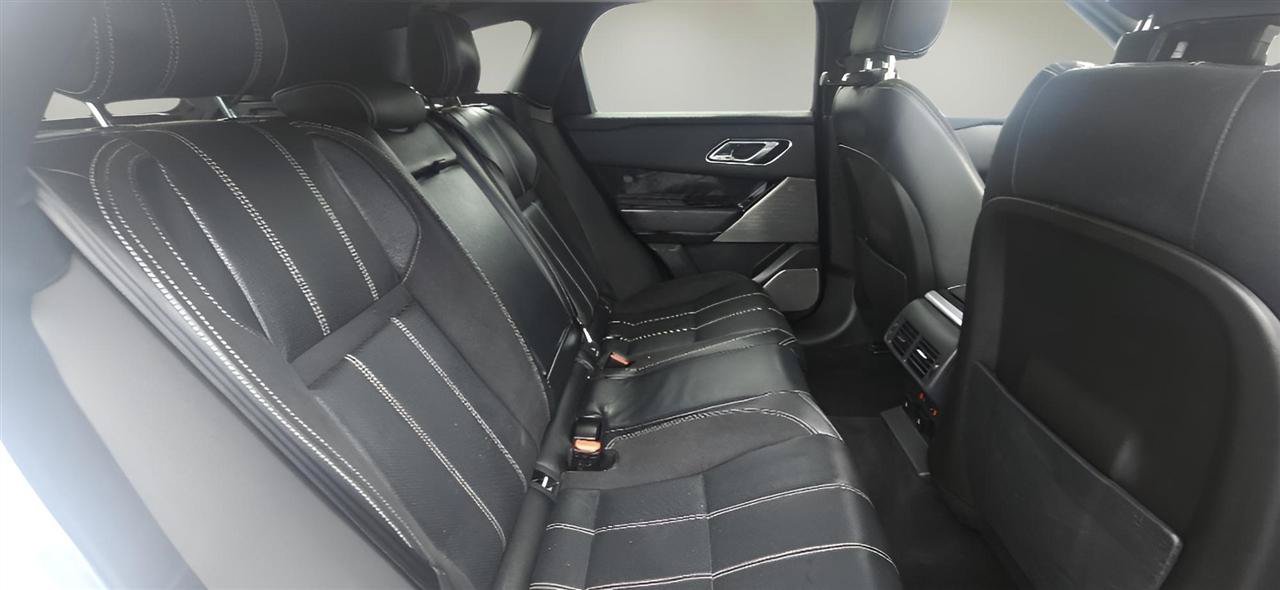 Used 2020 Land Rover Range Rover Velar R-Dynamic S AWD/4WD image 30