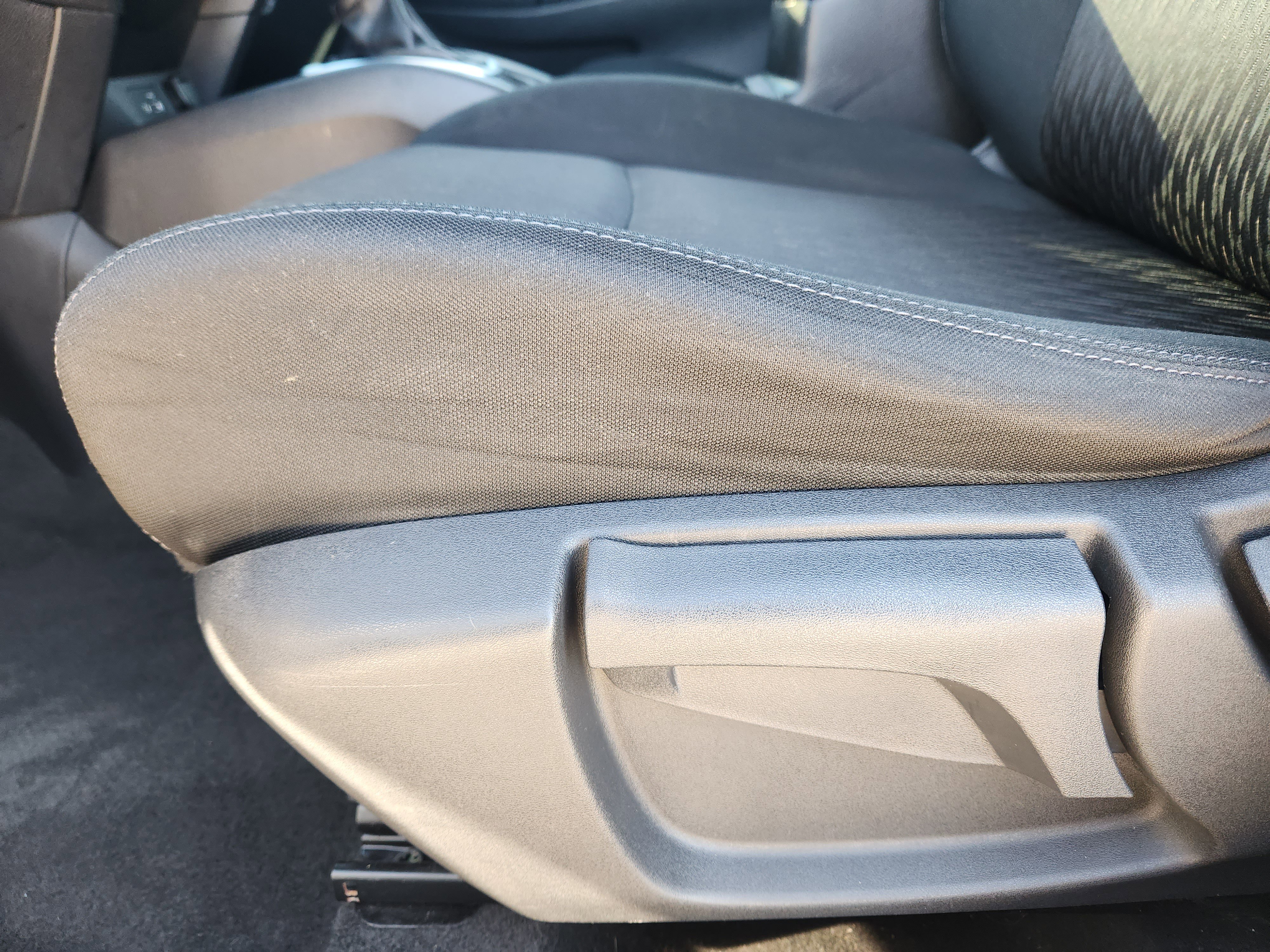 Used 2018 Nissan Rogue S image 24