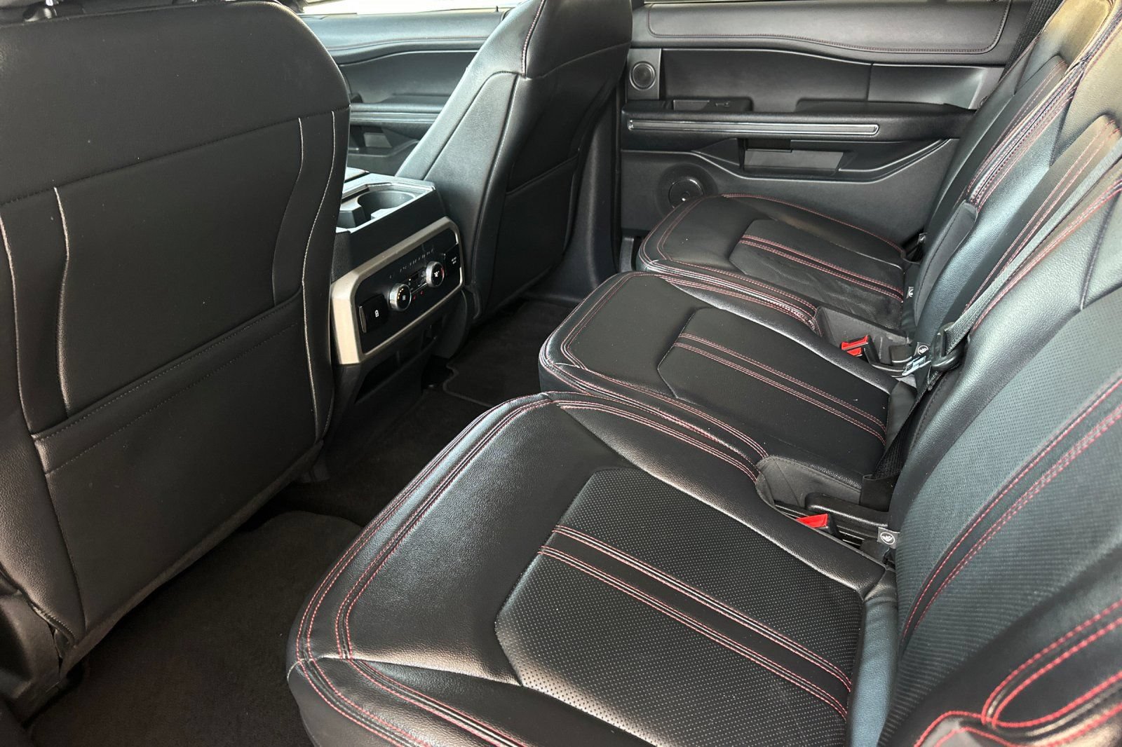 Certified 2022 Ford Expedition Limited AWD/4WD image 11