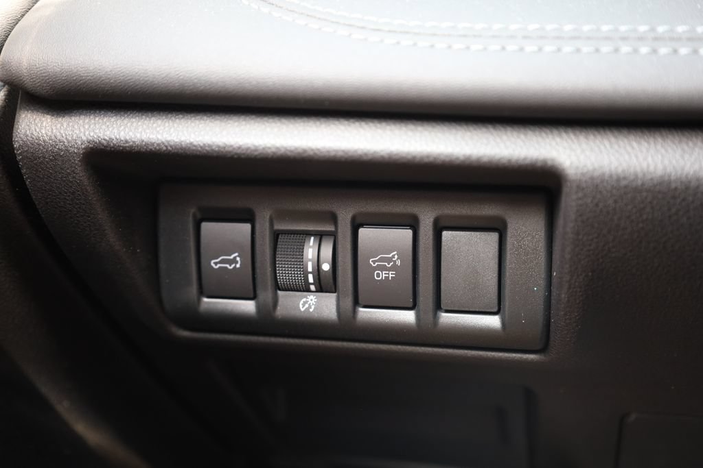 Used 2023 Subaru Outback Touring AWD/4WD image 18
