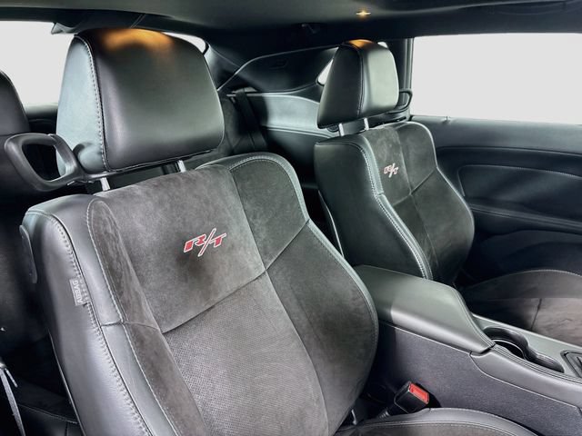 Used 2016 Dodge Challenger R/T Scat Pack w/ Leather Interior Group RWD image 27