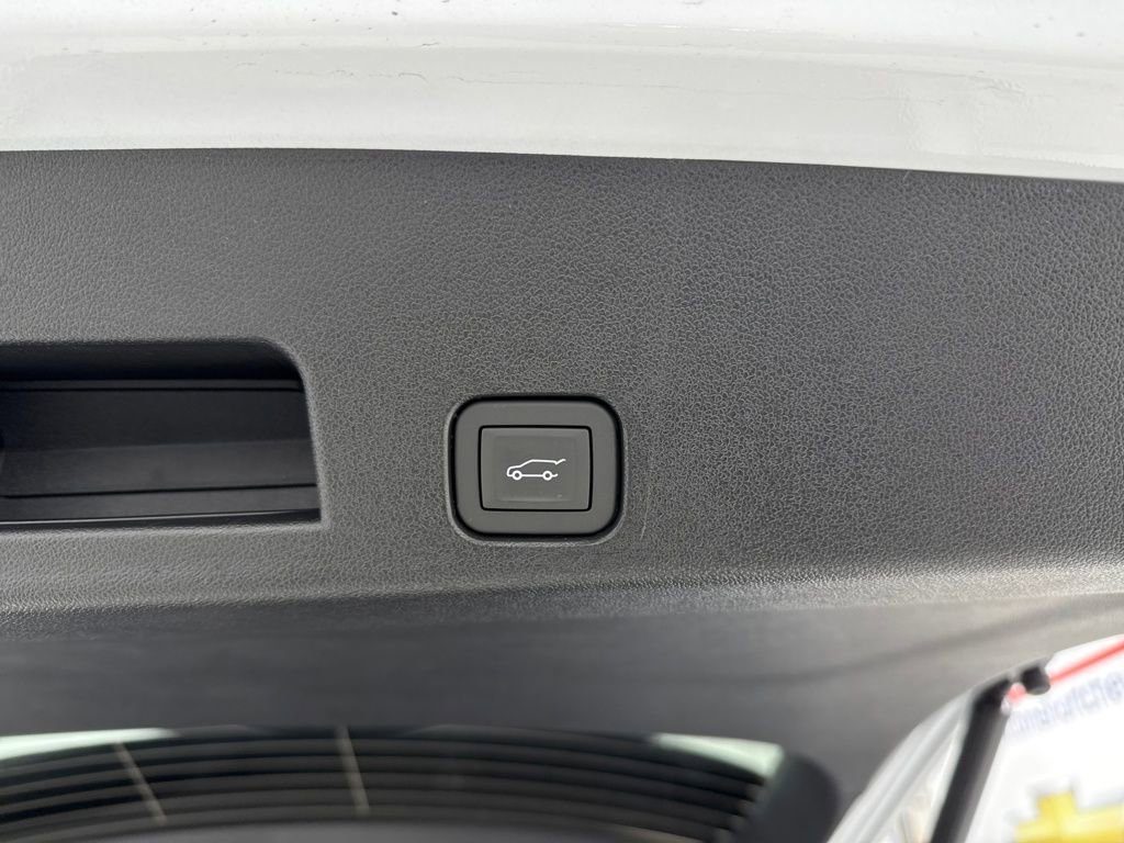 New 2026 Chevrolet Traverse LT image 15