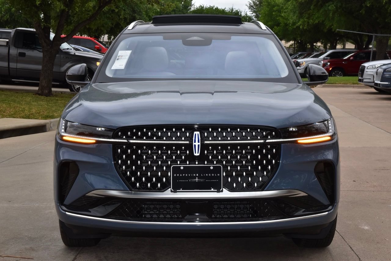 New 2026 Lincoln Nautilus Reserve AWD/4WD image 9