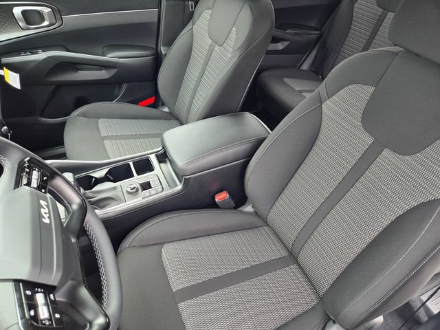 New 2026 Kia Sorento LX FWD image 17
