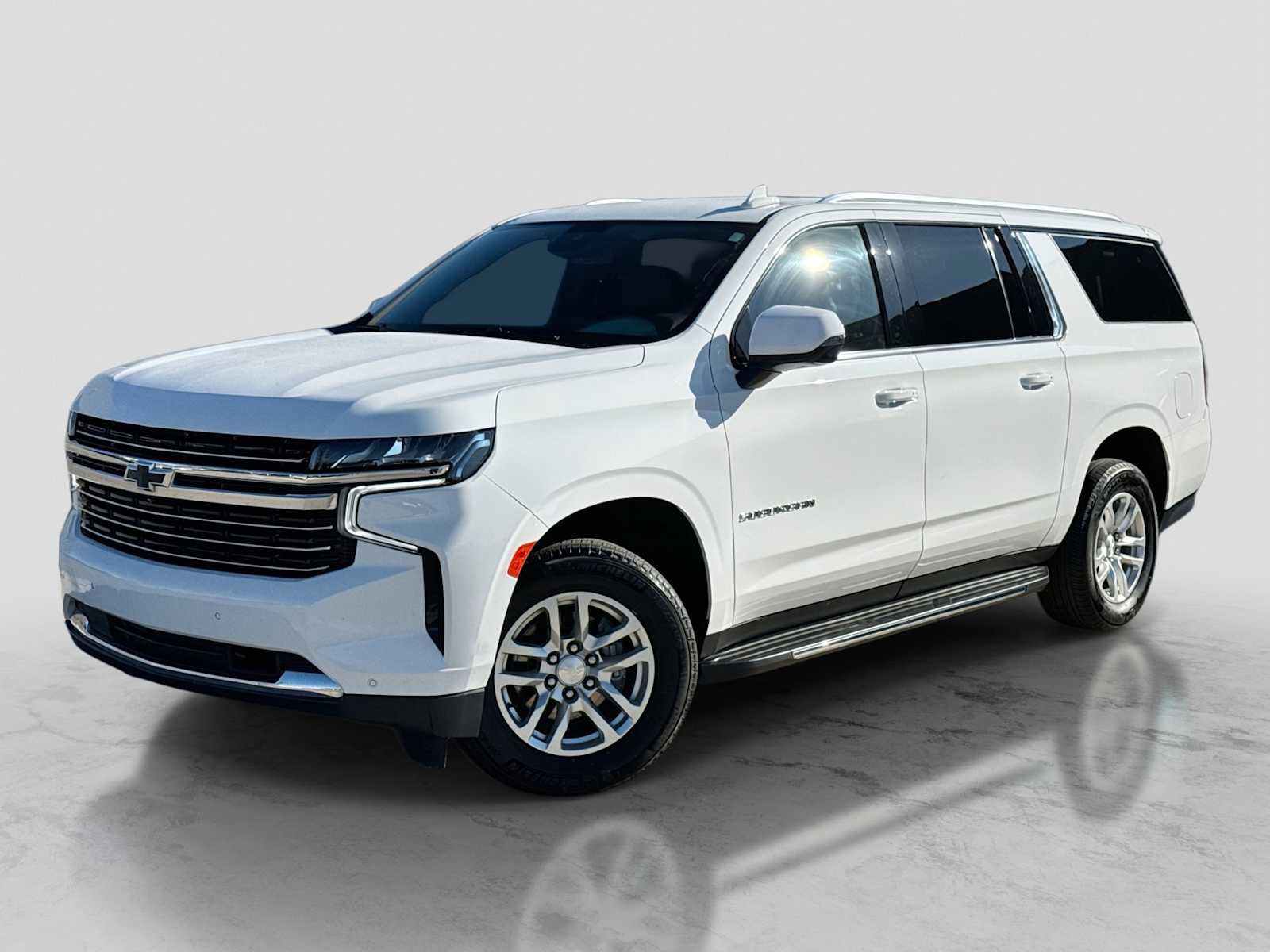 Used 2024 Chevrolet Suburban LT w/ Luxury Package