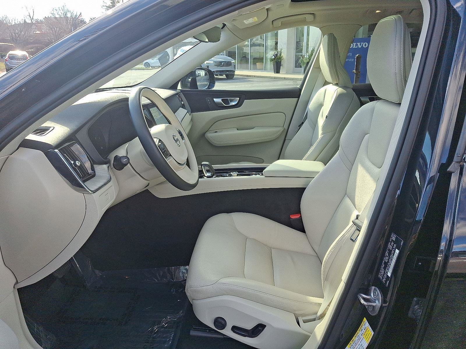 Certified 2024 Volvo XC60 B5 Plus w/ Protection Package Premier AWD/4WD image 13