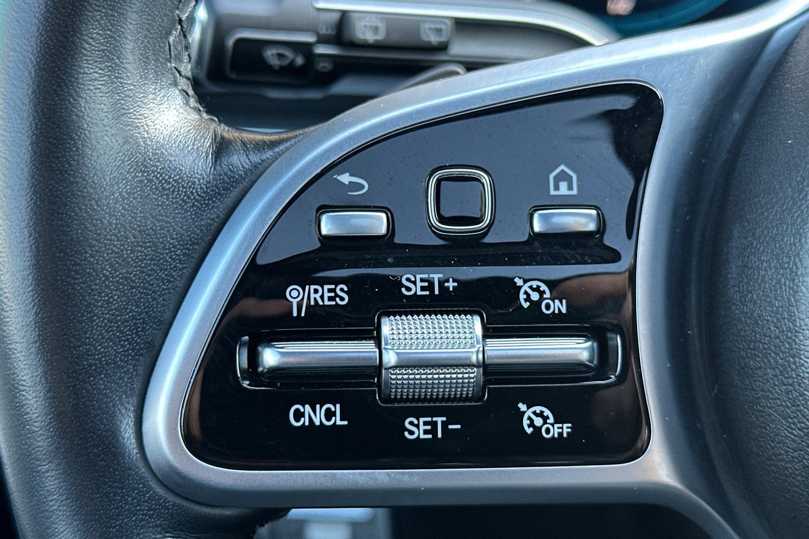 Certified 2022 Mercedes-Benz GLE 350 image 28