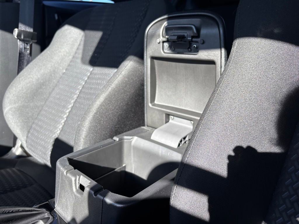 Used 2024 Mitsubishi Eclipse Cross LE image 23