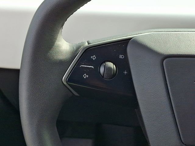 Used 2024 Tesla Cybertruck AWD Crew Cab image 24