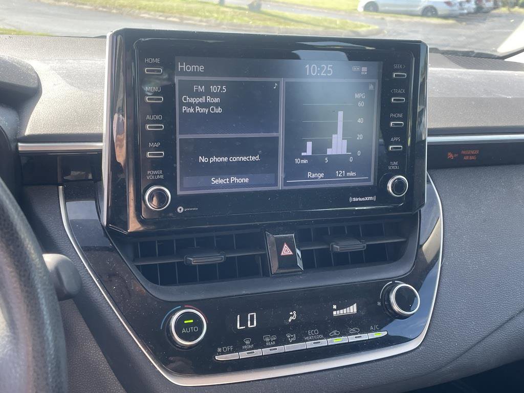 Used 2021 Toyota Corolla LE image 8