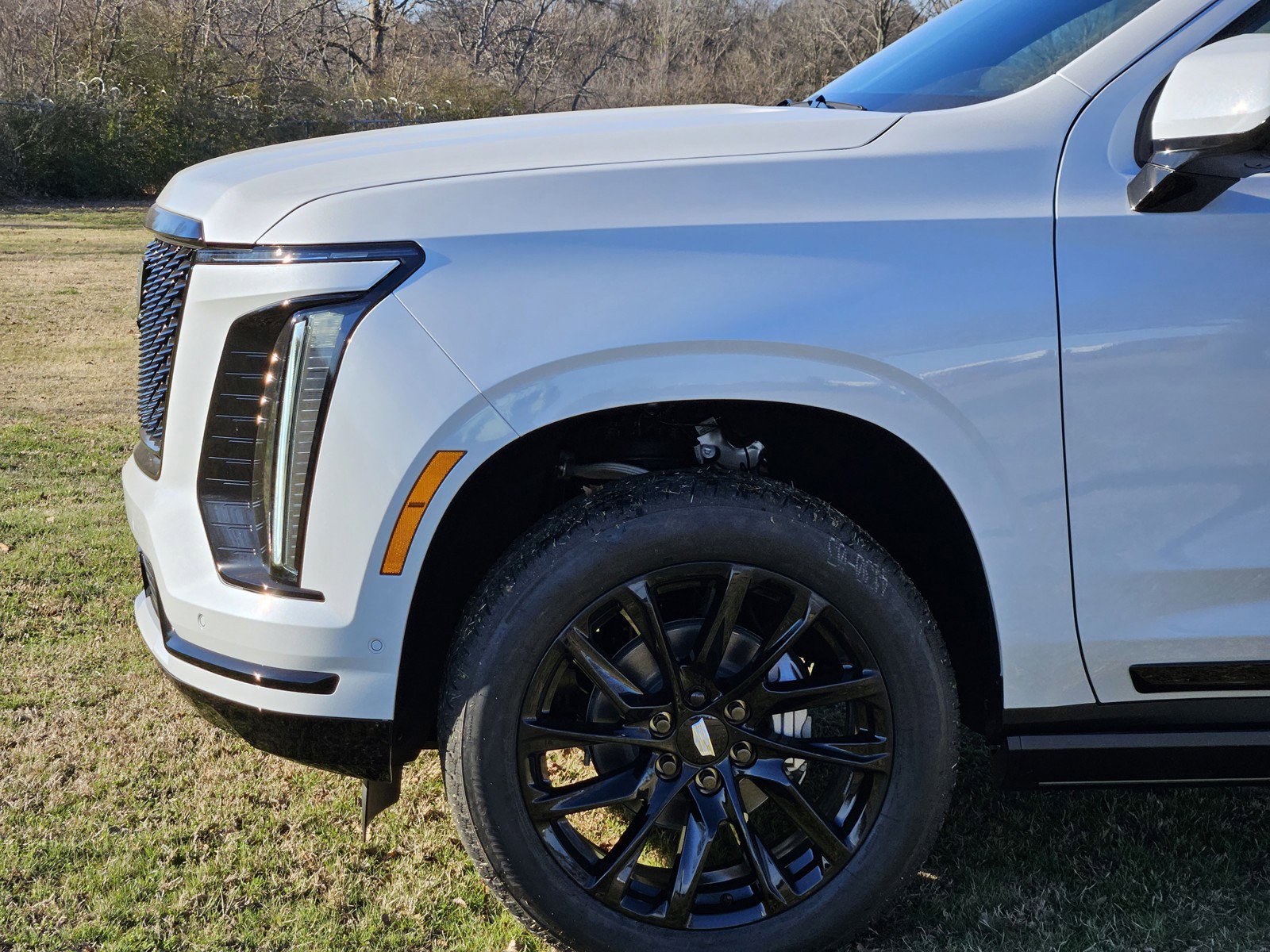 New 2026 Cadillac Escalade ESV Sport w/ LPO, ONYX Package image 6