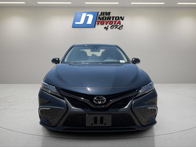 Used 2024 Toyota Camry SE FWD image 2