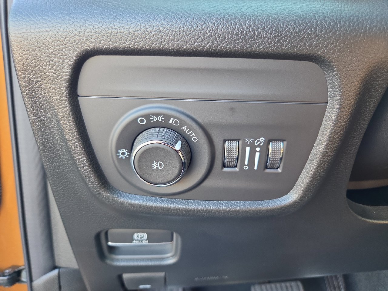 New 2027 Jeep Grand Cherokee Limited AWD/4WD image 16
