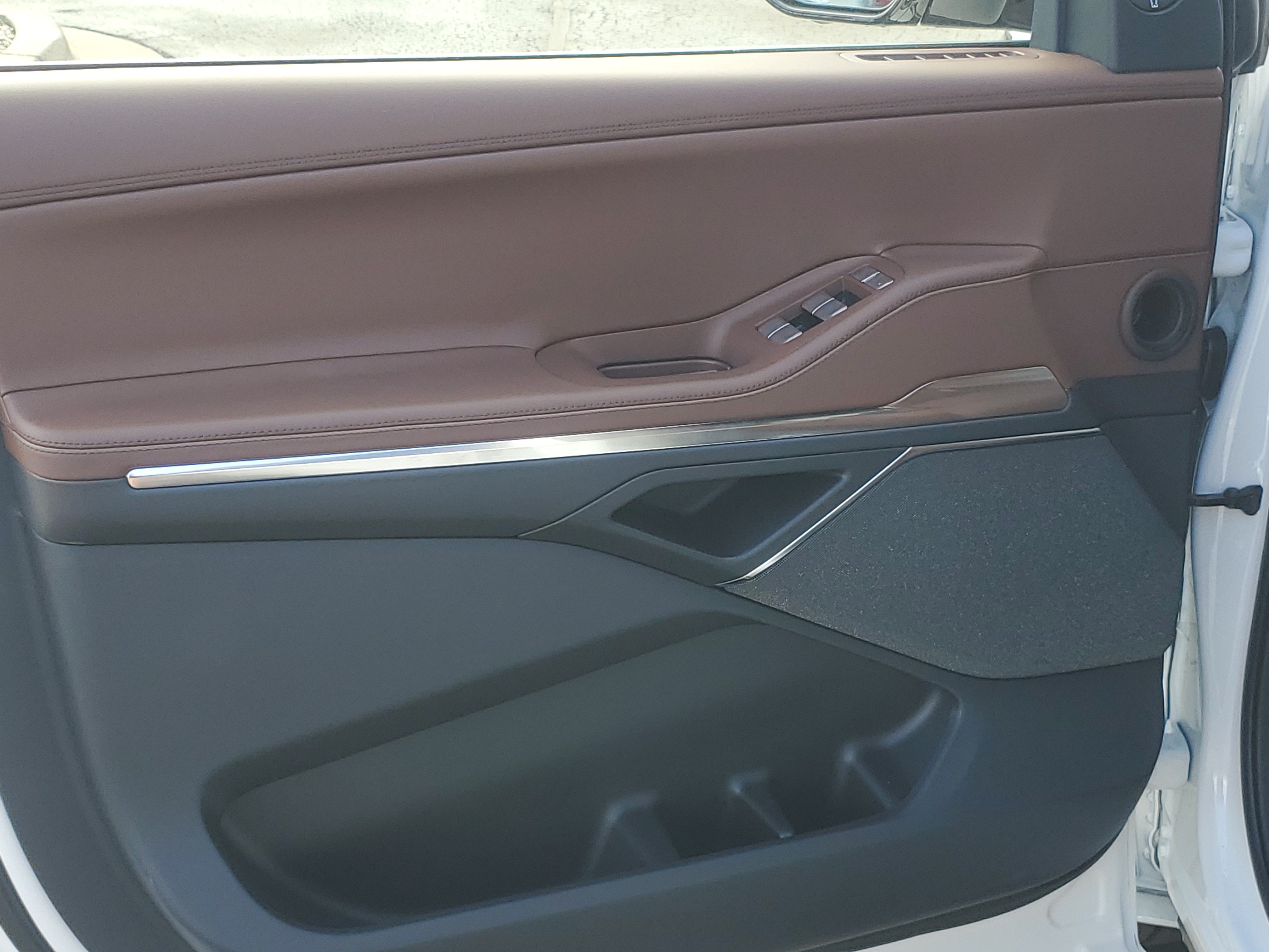 New 2026 Lincoln Navigator Reserve AWD/4WD image 7