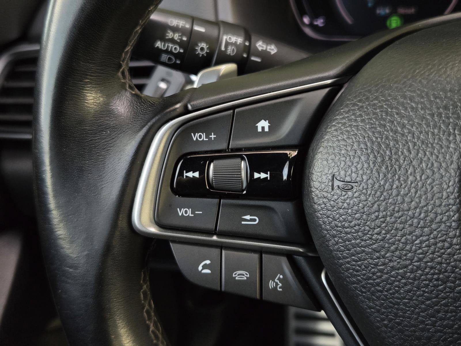 Used 2020 Honda Accord Sport image 32