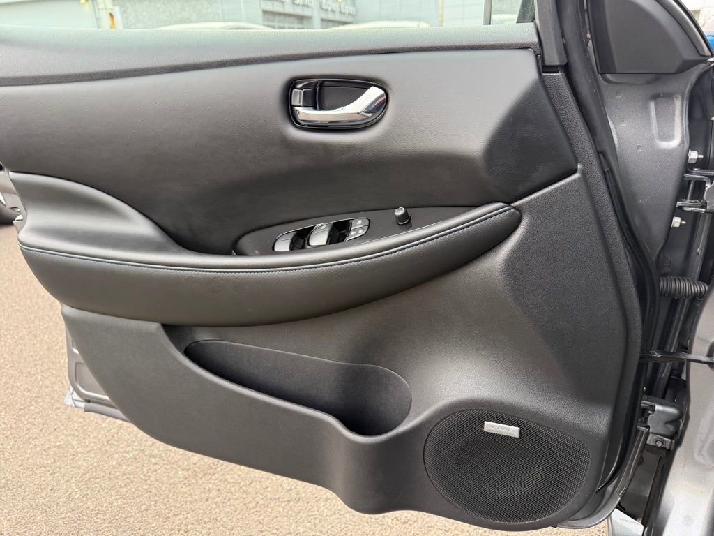 Used 2020 Nissan Leaf SL Plus image 22