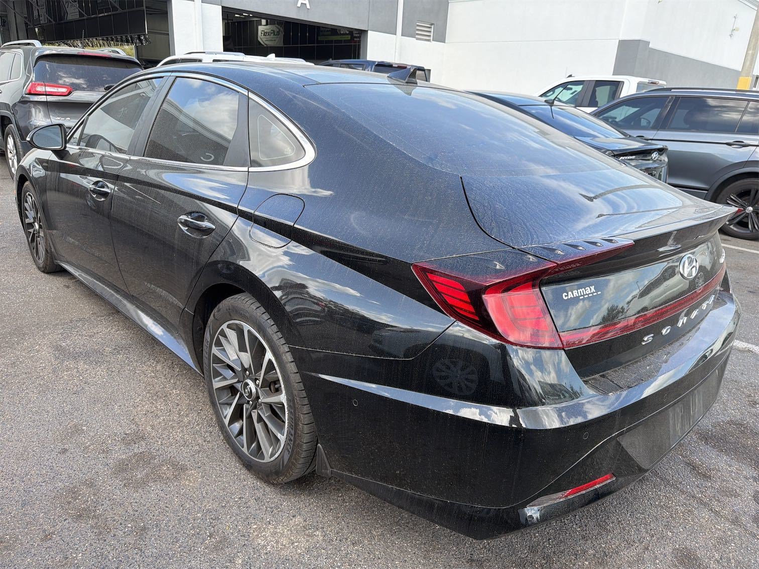 Used 2022 Hyundai Sonata Limited FWD image 2