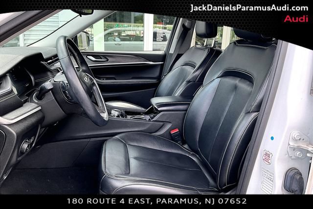 Used 2021 Jeep Grand Cherokee L Limited AWD/4WD image 19