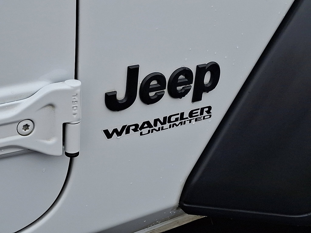 Used 2022 Jeep Wrangler Unlimited Sport image 15