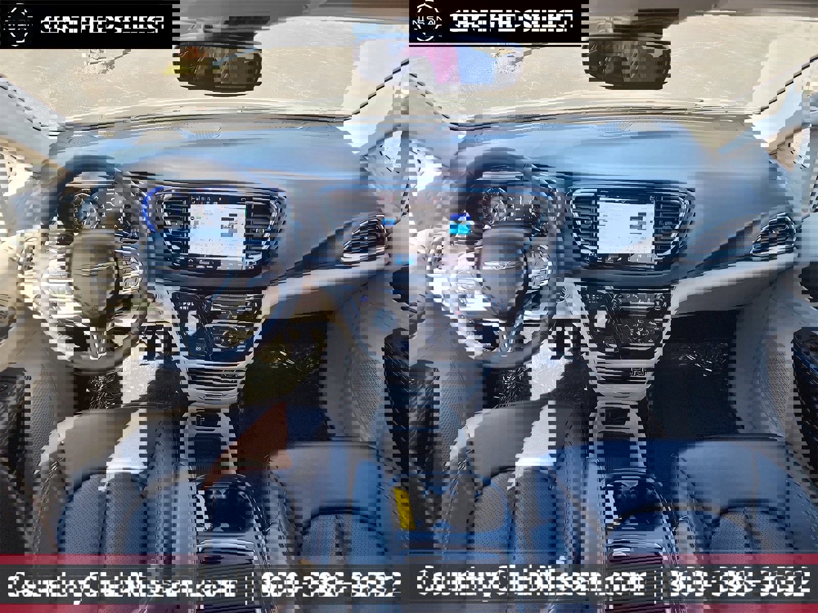 Used 2024 Chrysler Pacifica Touring-L image 25